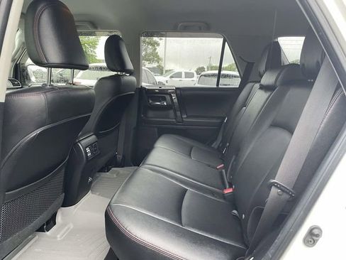 Used 2022 Toyota 4Runner TRD Off-Road Premium AWD/4WD image 11