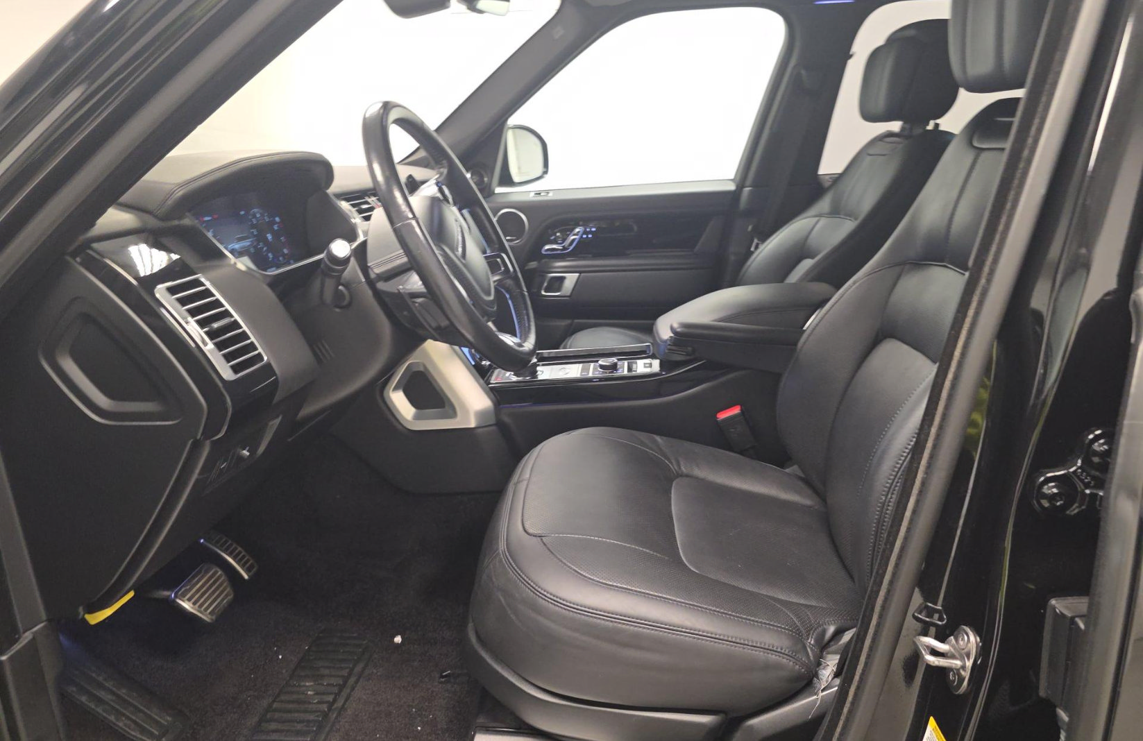 Used 2022 Land Rover Range Rover Westminster Edition AWD/4WD image 4