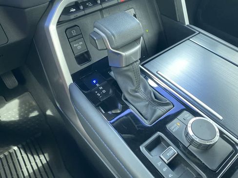 Used 2023 Toyota Tundra Platinum w/ Advanced Package image 19