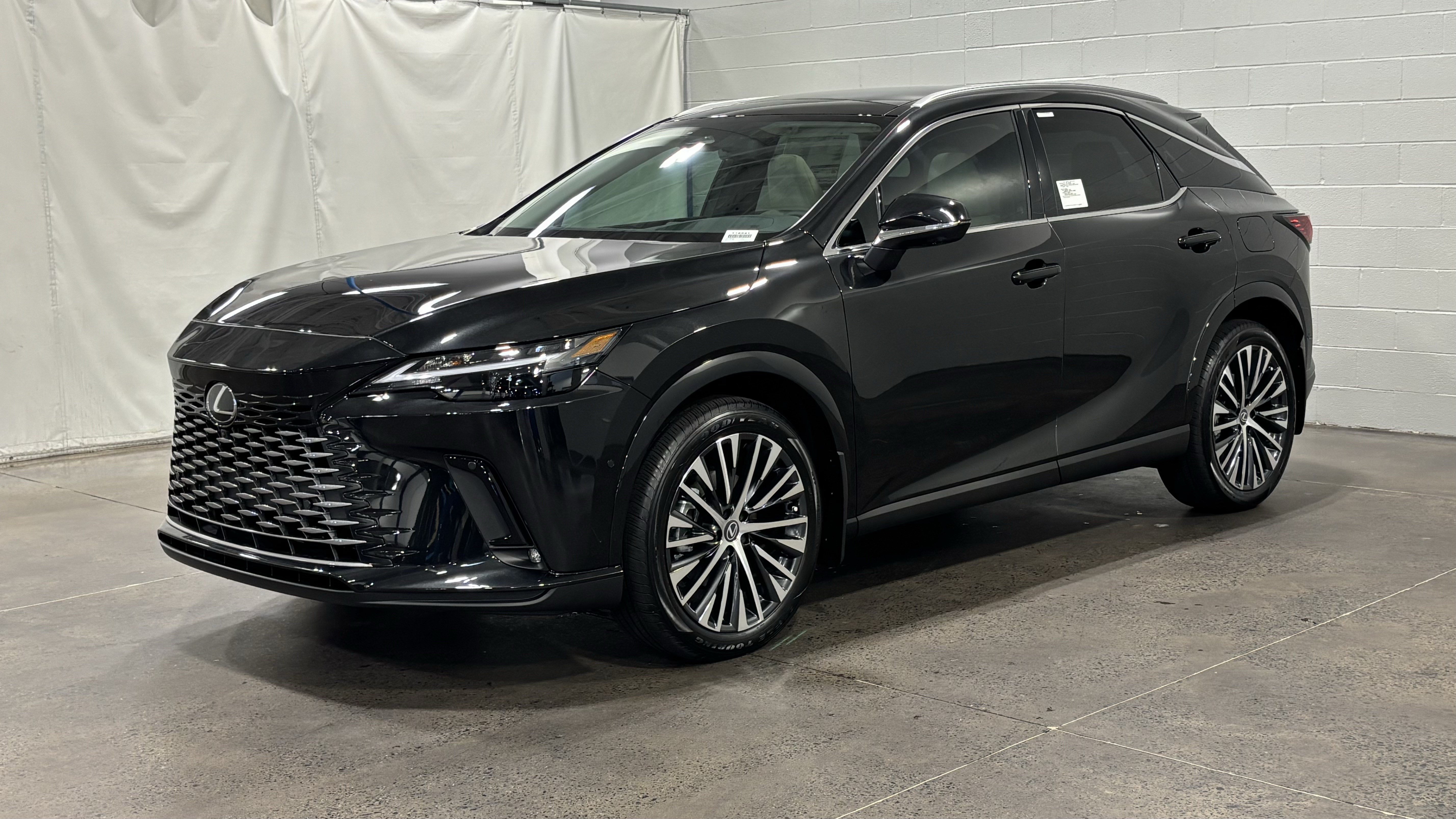New 2026 Lexus RX 350h AWD/4WD image 3