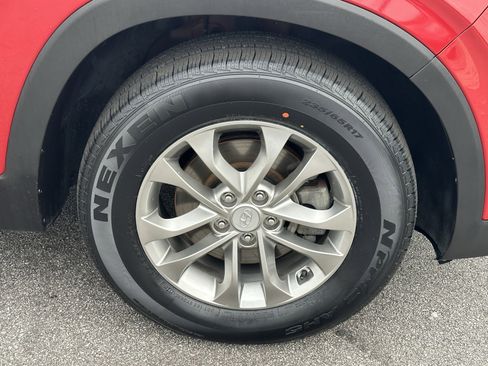 Used 2020 Hyundai Santa Fe SEL image 14