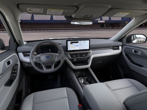 New 2026 Ford Explorer Active AWD/4WD image 9