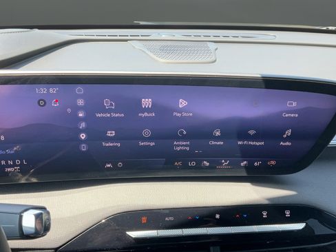 Certified 2026 Buick Enclave Sport Touring AWD/4WD image 33