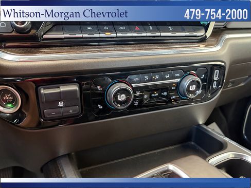Used 2024 Chevrolet Silverado 1500 LT AWD/4WD image 29