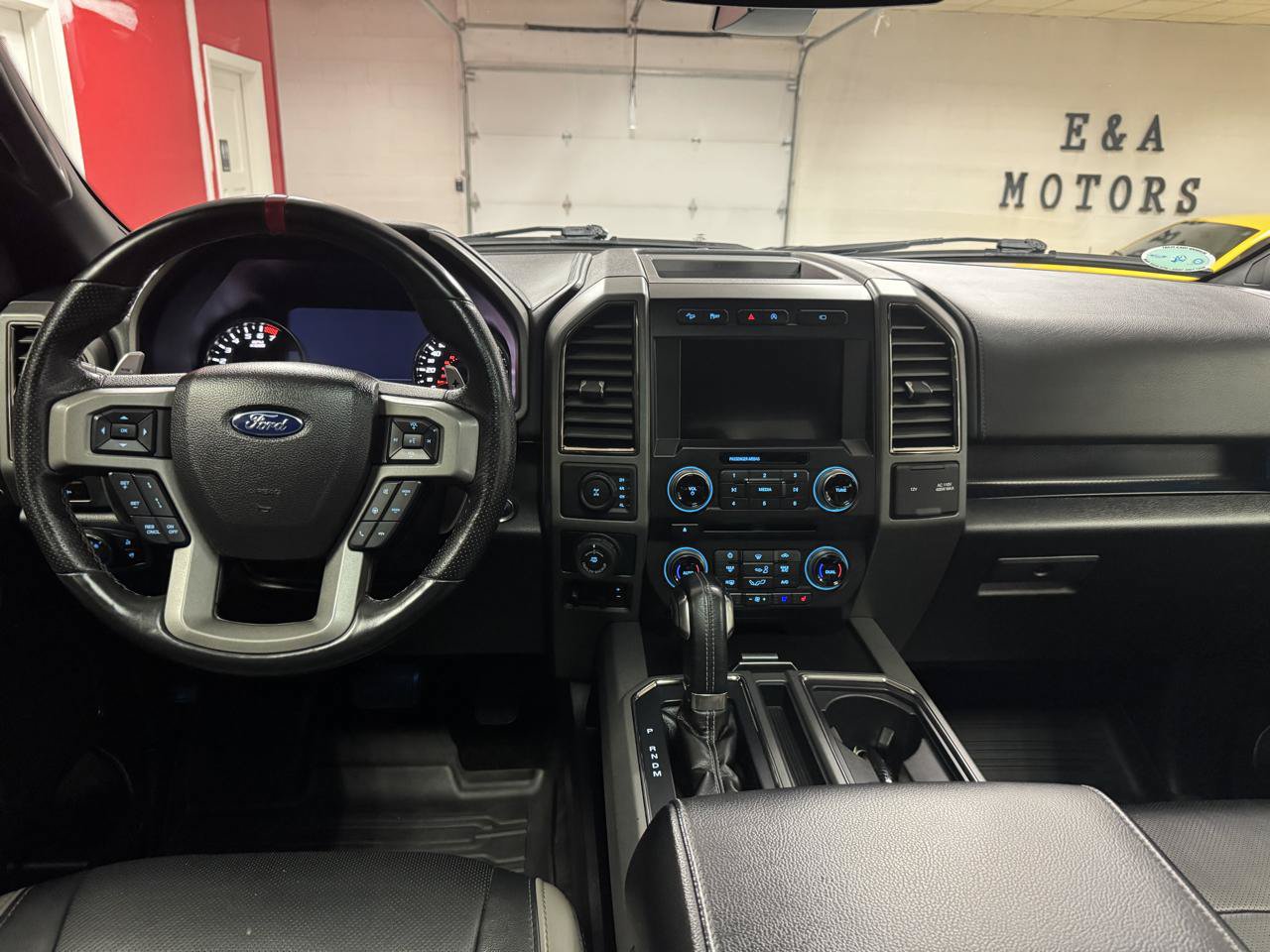 Used 2017 Ford F150 Raptor w/ Equipment Group 802A Luxury AWD/4WD image 43