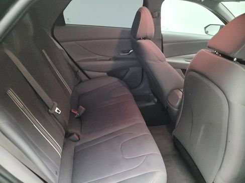 Used 2023 Hyundai Elantra SEL FWD image 19