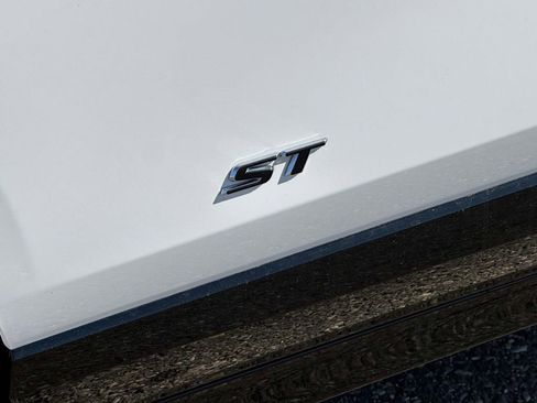 Used 2025 Buick Encore GX Sport Touring w/ Comfort Package image 10