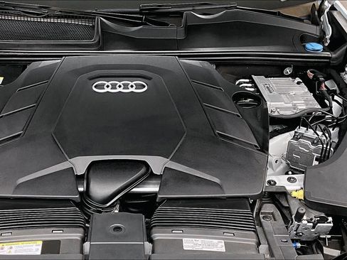 Used 2023 Audi Q8 Premium w/ Convenience Package AWD/4WD image 58