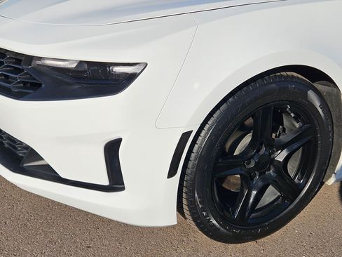 Certified 2023 Chevrolet Camaro LT RWD image 11
