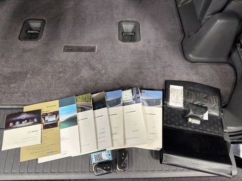 Used 2010 Lexus LX 570 4WD image 46