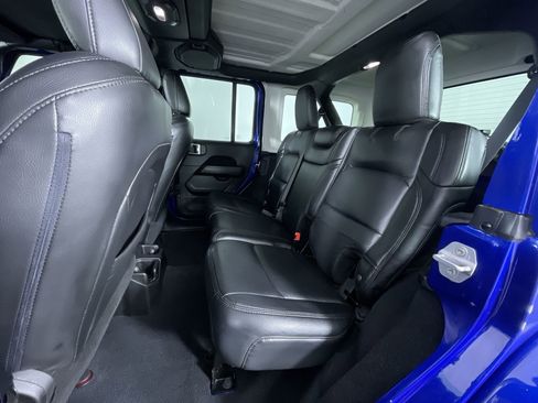 Used 2018 Jeep Wrangler Unlimited Sahara image 22