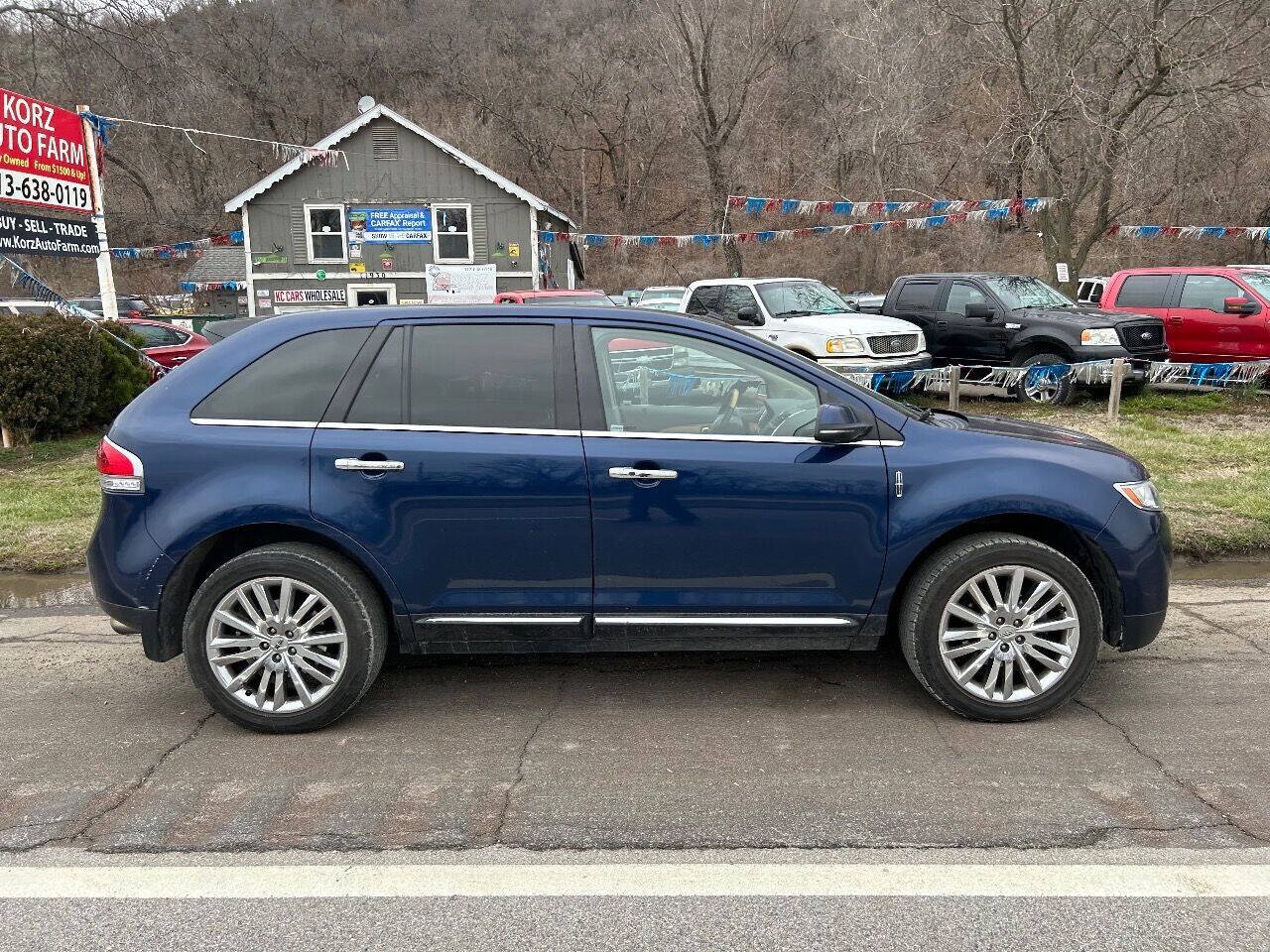 Used 2012 Lincoln MKX AWD image 4