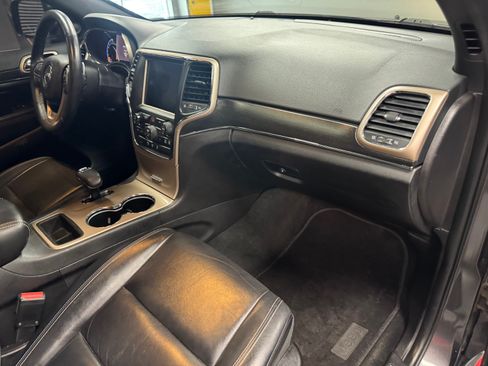 Used 2015 Jeep Grand Cherokee Limited RWD image 14