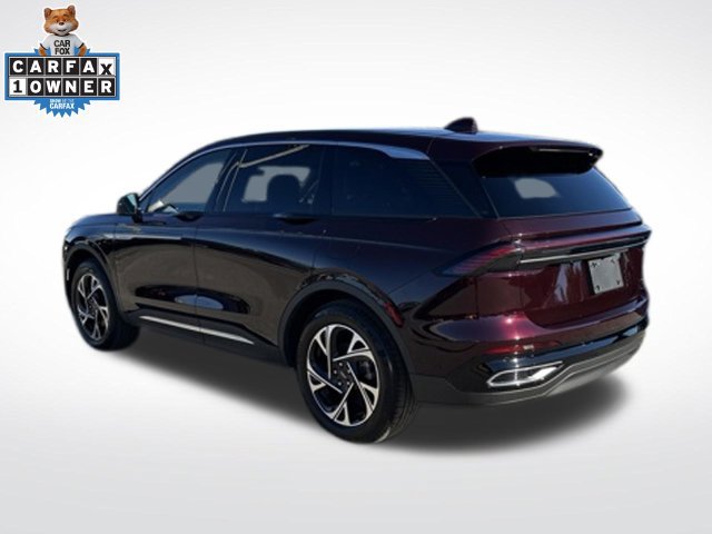 Used 2024 Lincoln Nautilus Premier AWD/4WD image 5