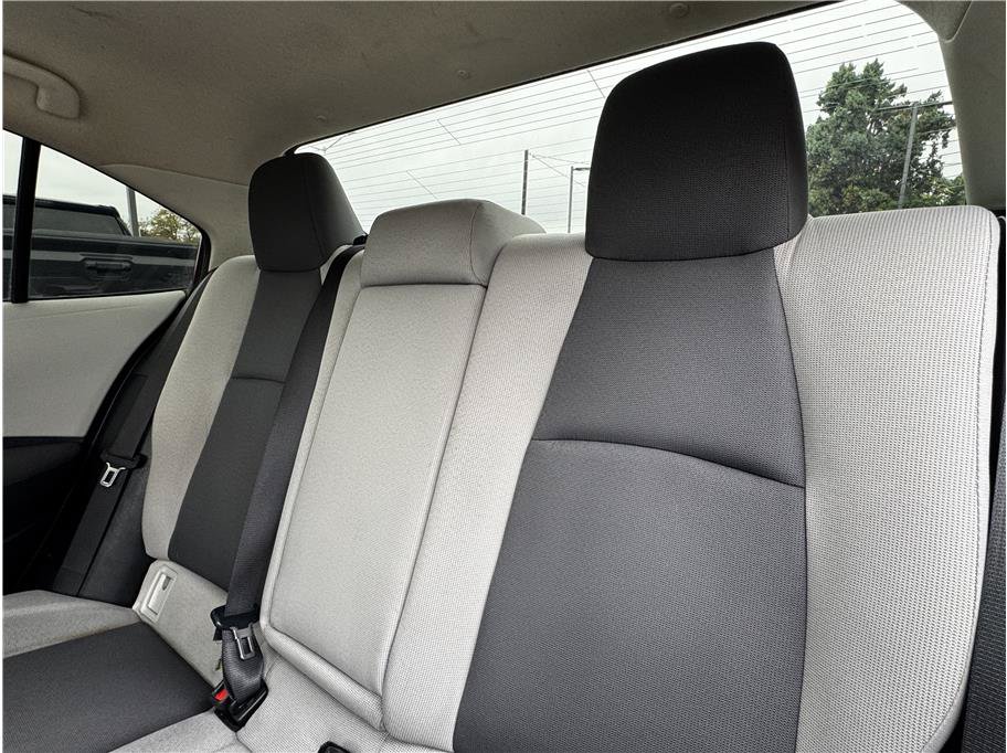 Used 2025 Toyota Corolla LE FWD image 16
