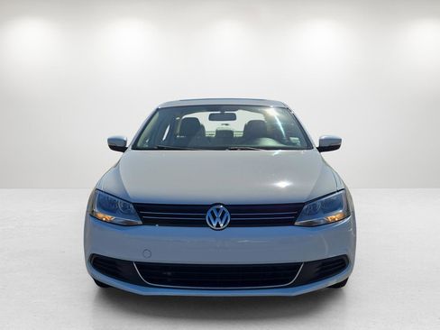Used 2014 Volkswagen Jetta SE image 2