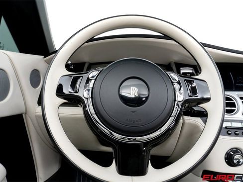 Used 2018 Rolls-Royce Dawn image 30