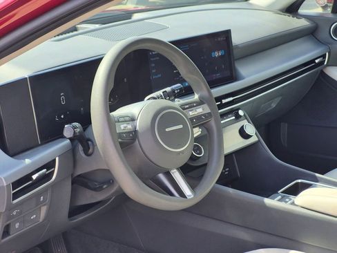 Used 2025 Hyundai Sonata SEL FWD image 11