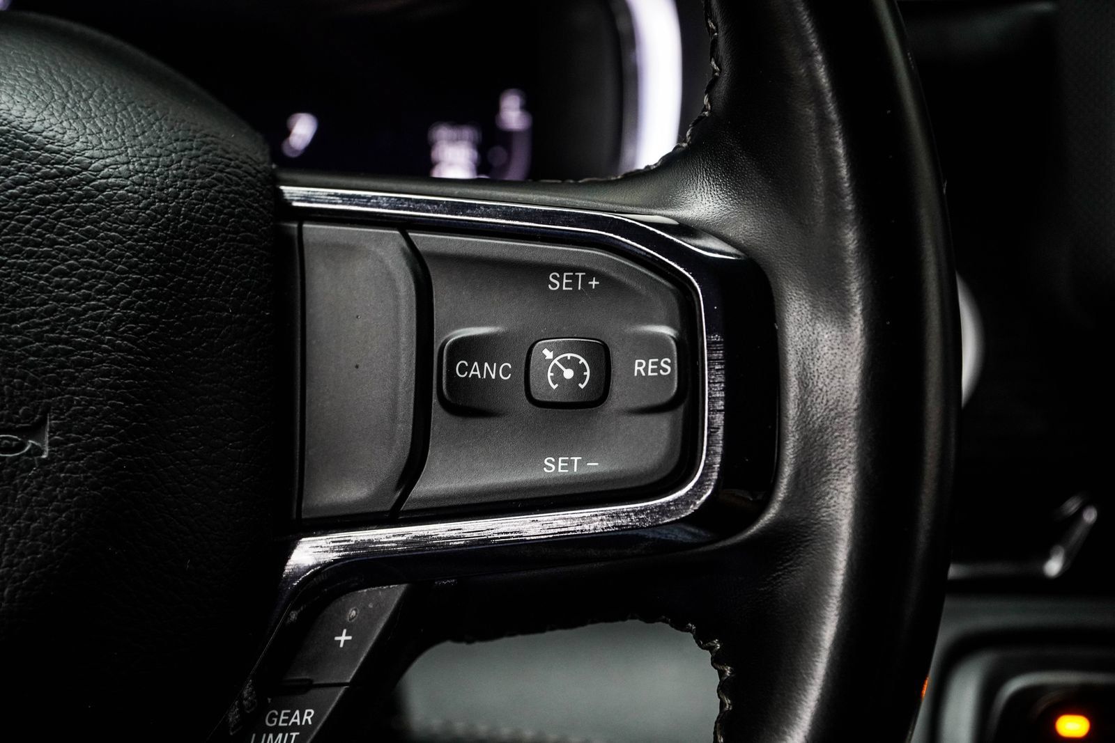 Used 2023 RAM 1500 Limited AWD/4WD image 28