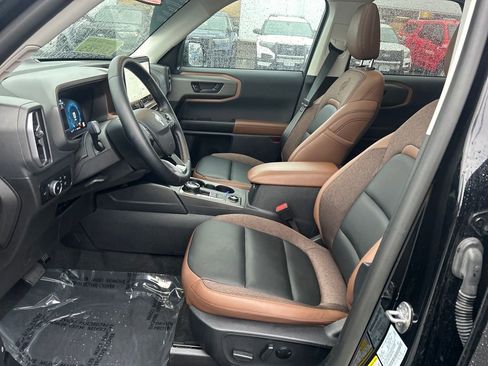 Certified 2025 Ford Bronco Sport Outer Banks w/ Outer Banks Tech Package+ image 5