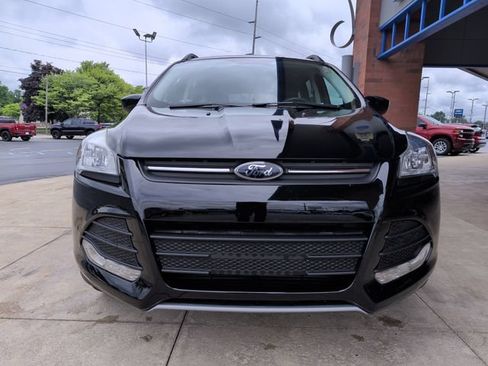 Used 2016 Ford Escape SE w/ Equipment Group 201A AWD/4WD image 10