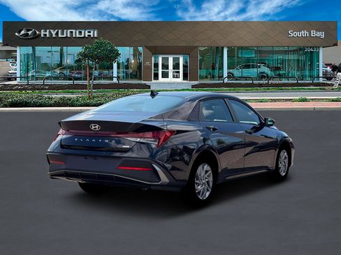 New 2026 Hyundai Elantra Blue image 7