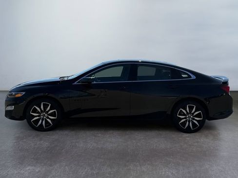 Used 2022 Chevrolet Malibu RS image 2