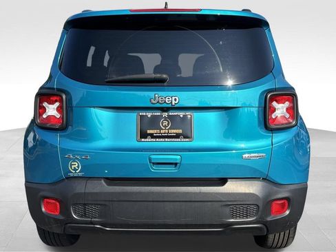 Used 2020 Jeep Renegade Latitude w/ Cold Weather Group AWD/4WD image 4