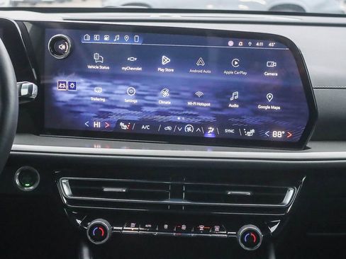 Used 2026 Chevrolet Traverse LT w/ Driver Confidence Package image 12