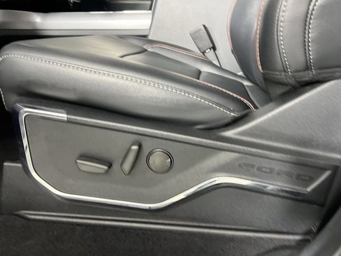 Used 2023 Ford F350 Lariat w/ Lariat Ultimate Package image 25