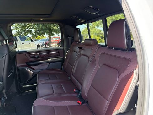 Used 2025 RAM 1500 Limited AWD/4WD image 37