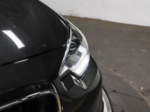 Used 2022 BMW 230i Coupe w/ Convenience Package RWD image 7
