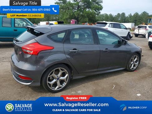 Used 2016 Ford Focus ST FWD image 4