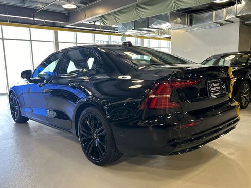 Certified 2023 Volvo S60 B5 Plus w/ Climate Package AWD/4WD image 4