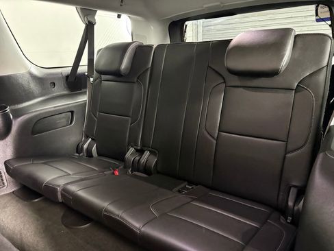 Used 2018 Chevrolet Suburban LT image 29