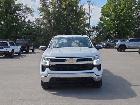 Used 2023 Chevrolet Silverado 1500 LT AWD/4WD image 8