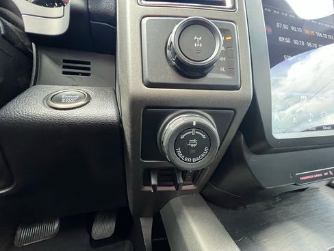 Used 2019 Ford F150 Raptor w/ Equipment Group 802A Luxury image 70