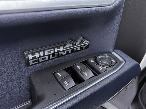 Used 2022 Chevrolet Silverado 1500 High Country w/ High Country Premium Package image 39