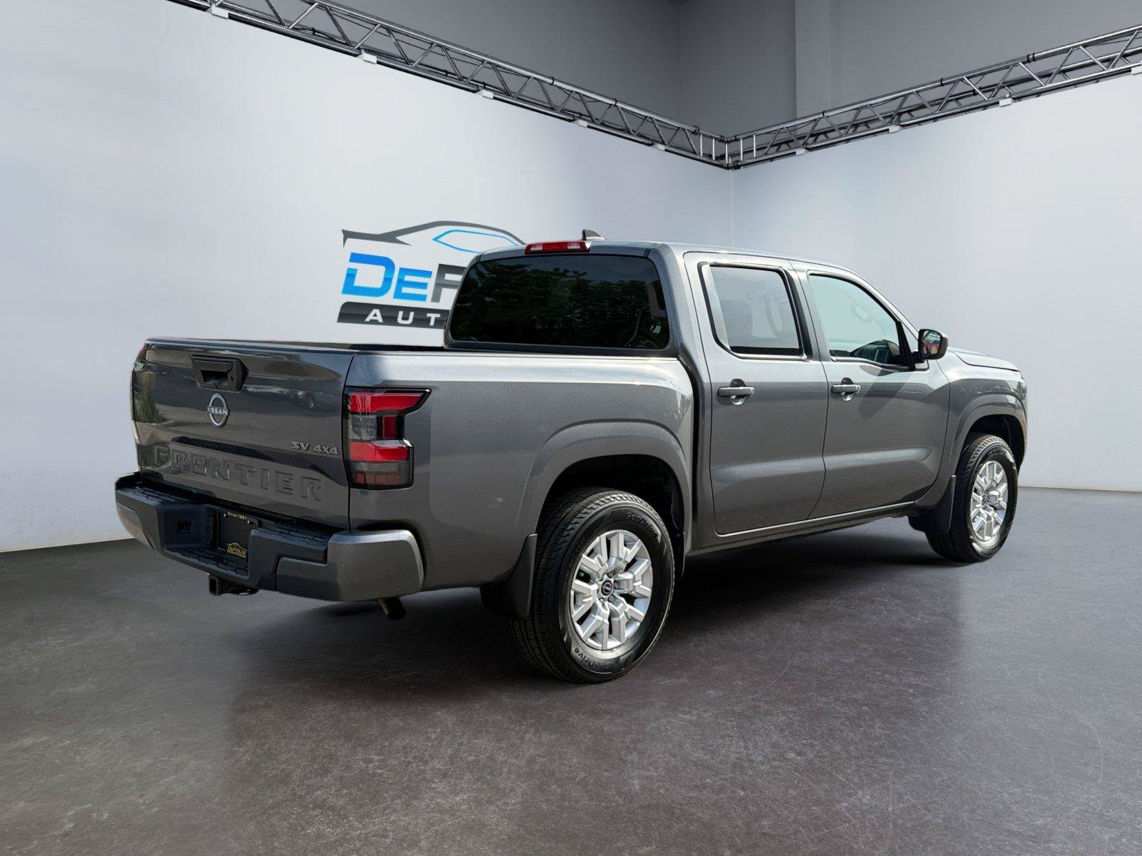 Used 2023 Nissan Frontier SV w/ Tow Package AWD/4WD image 3