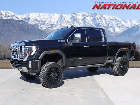 Used 2024 GMC Sierra 3500 Denali w/ Denali Reserve Package image 1