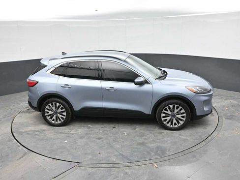 Used 2022 Ford Escape Titanium AWD/4WD image 38
