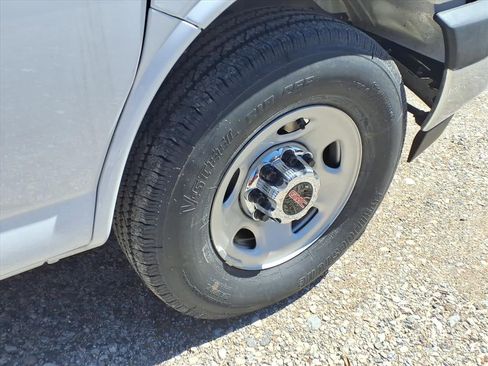 New 2026 GMC Savana 2500 w/ Driver Convenience Package image 8