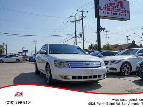 Used 2008 Ford Taurus SEL image 1