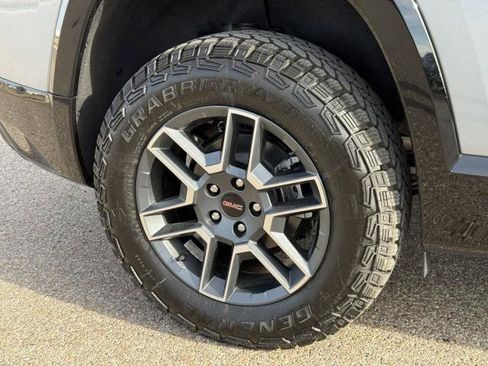 New 2026 GMC Terrain AT4 image 12