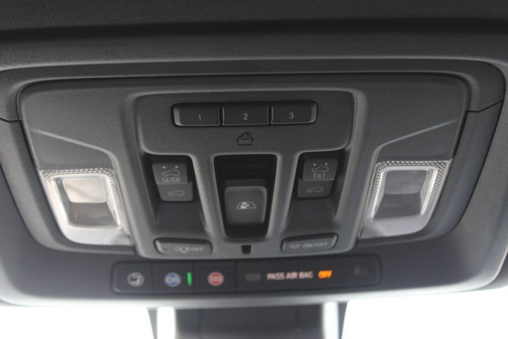Used 2020 GMC Sierra 1500 AT4 w/ AT4 Premium Package AWD/4WD image 35