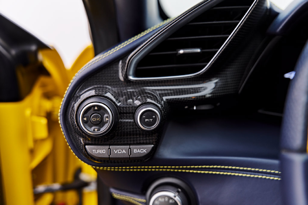 Used 2017 Ferrari 488 GTB RWD image 61