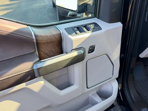 Used 2019 Ford F150 Limited w/ Trailer Tow Package AWD/4WD image 16