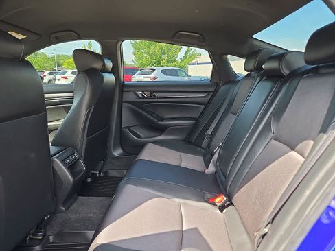 Used 2021 Honda Accord Sport image 11