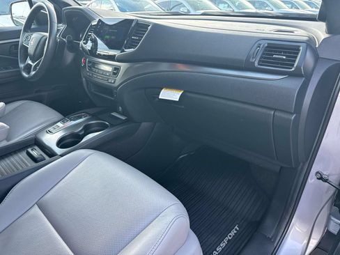 Used 2023 Honda Passport EX-L image 12