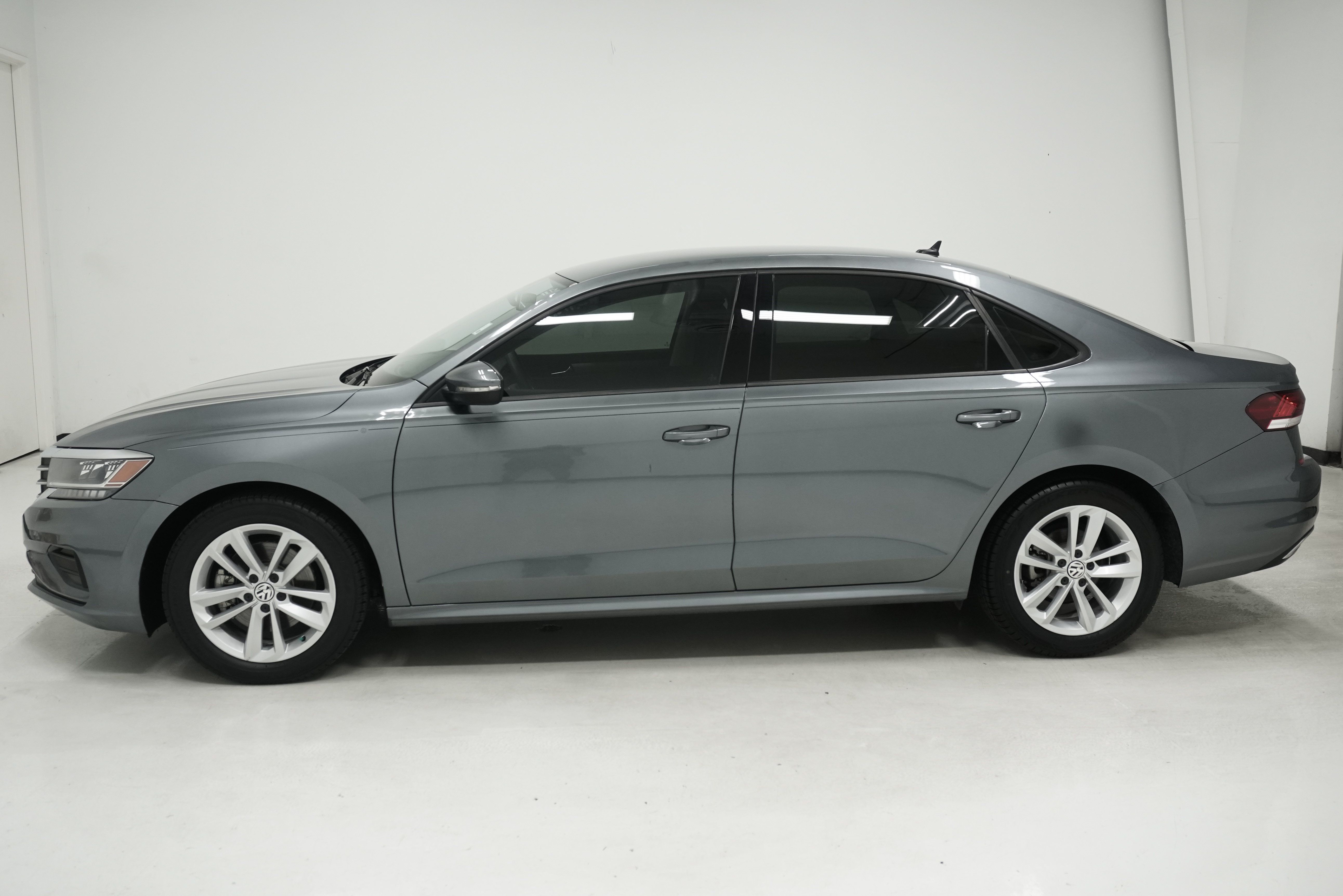 Used 2020 Volkswagen Passat 2.0T S FWD image 7